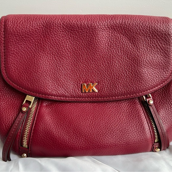 Michael Kors Bedford Legacy Medium Pebbled Leather Shoulder Bag - Picture 1 of 3